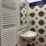 Palazzo Dogana Room&suite Salernes