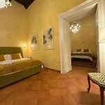 Palazzo Dogana Room&suite Salernes