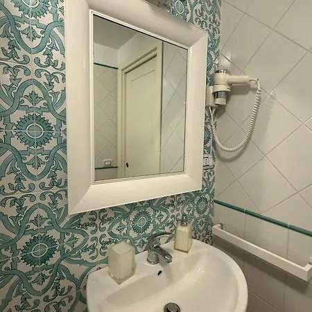 Palazzo Dogana Room&suite 3* Salerno