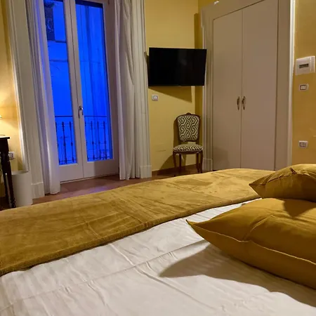 Palazzo Dogana Room&suite מלון 3*