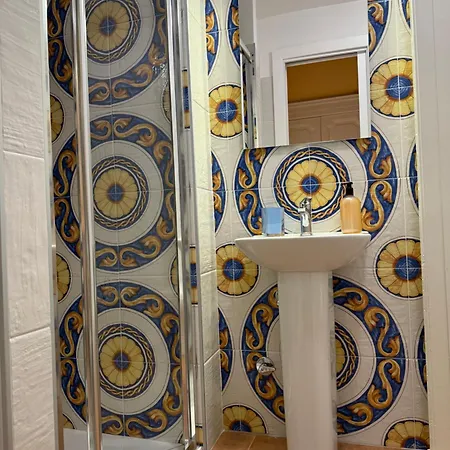 Palazzo Dogana Room&suite 3* Salerno